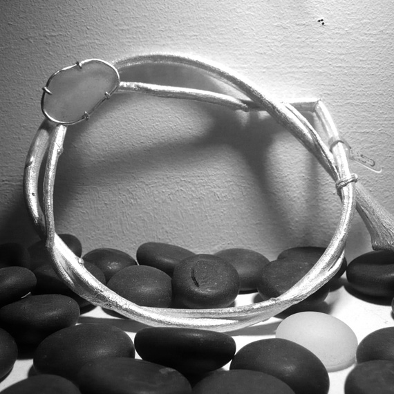 Vicky Forrester, rings, wedding rings, gold and silver, contemporary  jewellery , bespoke jewellery, jewelry. Original hand made jewellery experiences. Designed and made by hand. Each piece is hand crafted and exists as an original. Gold silver special  jewellery gifts. Made at my Flux in South London. These contemporary jewellery forms exist unique pieces as one a part of my exclusive one off bespoke jewellery collections.